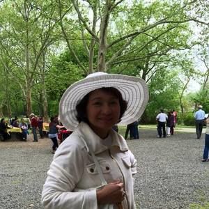 Meet your Posher, Lucy